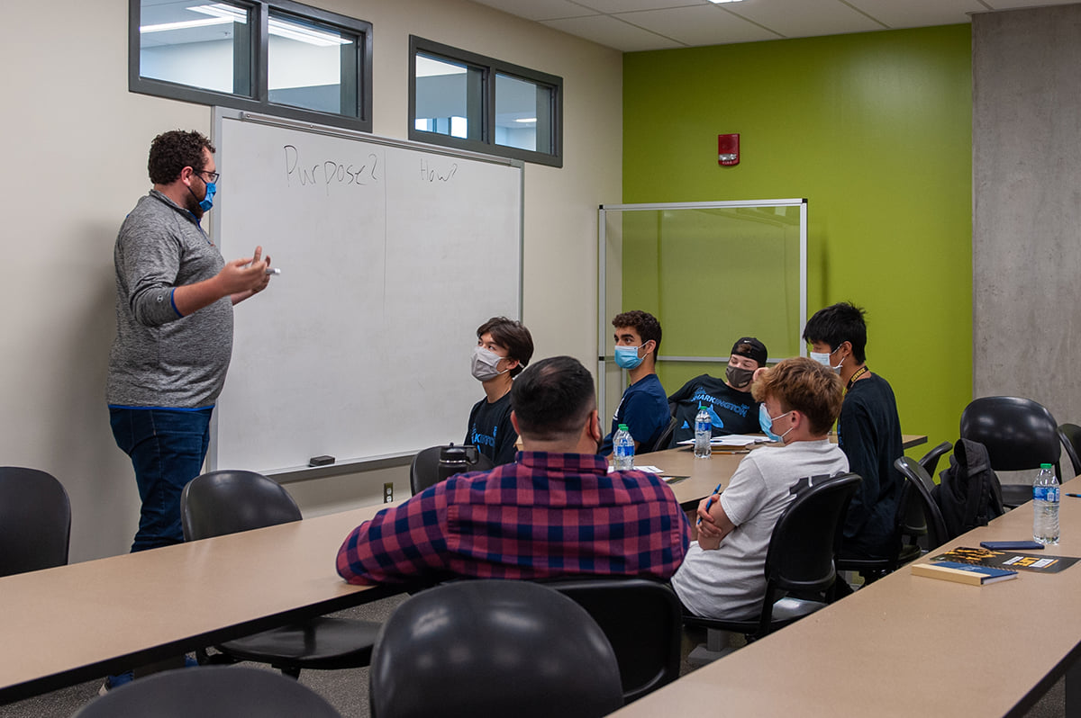 Andrew Peckhem IV, a residence education coordinator in Tarkington Hall, leads a discussion with participants in the Jay Severson Student Leadership Retreat.