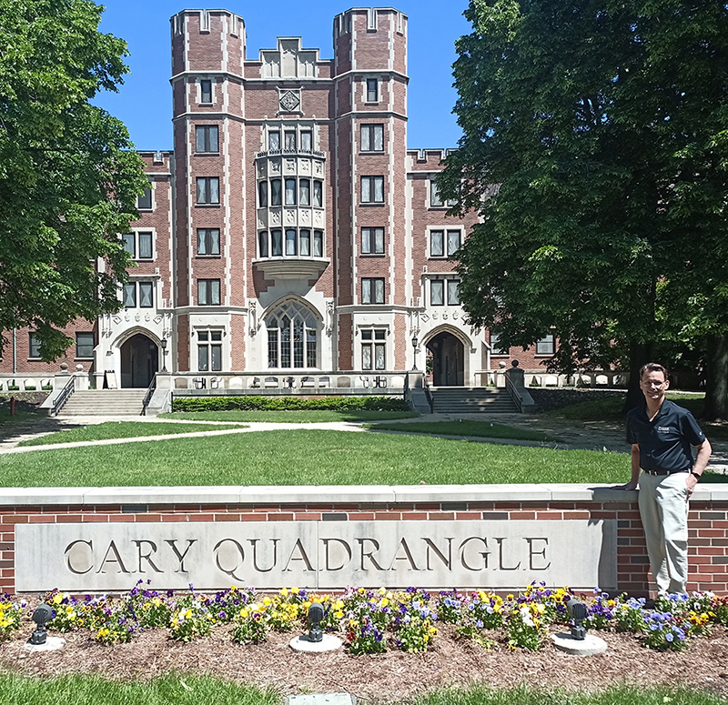 Steven Jonker in front of Cary Quad.