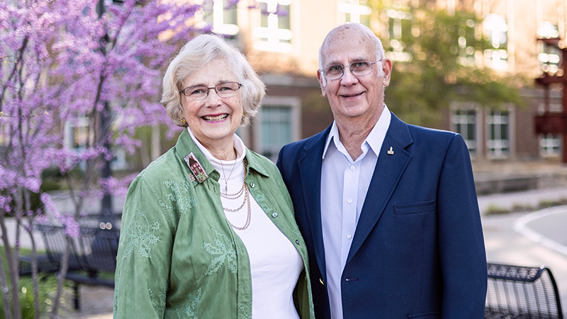 Bill and Barbara Rakosnik