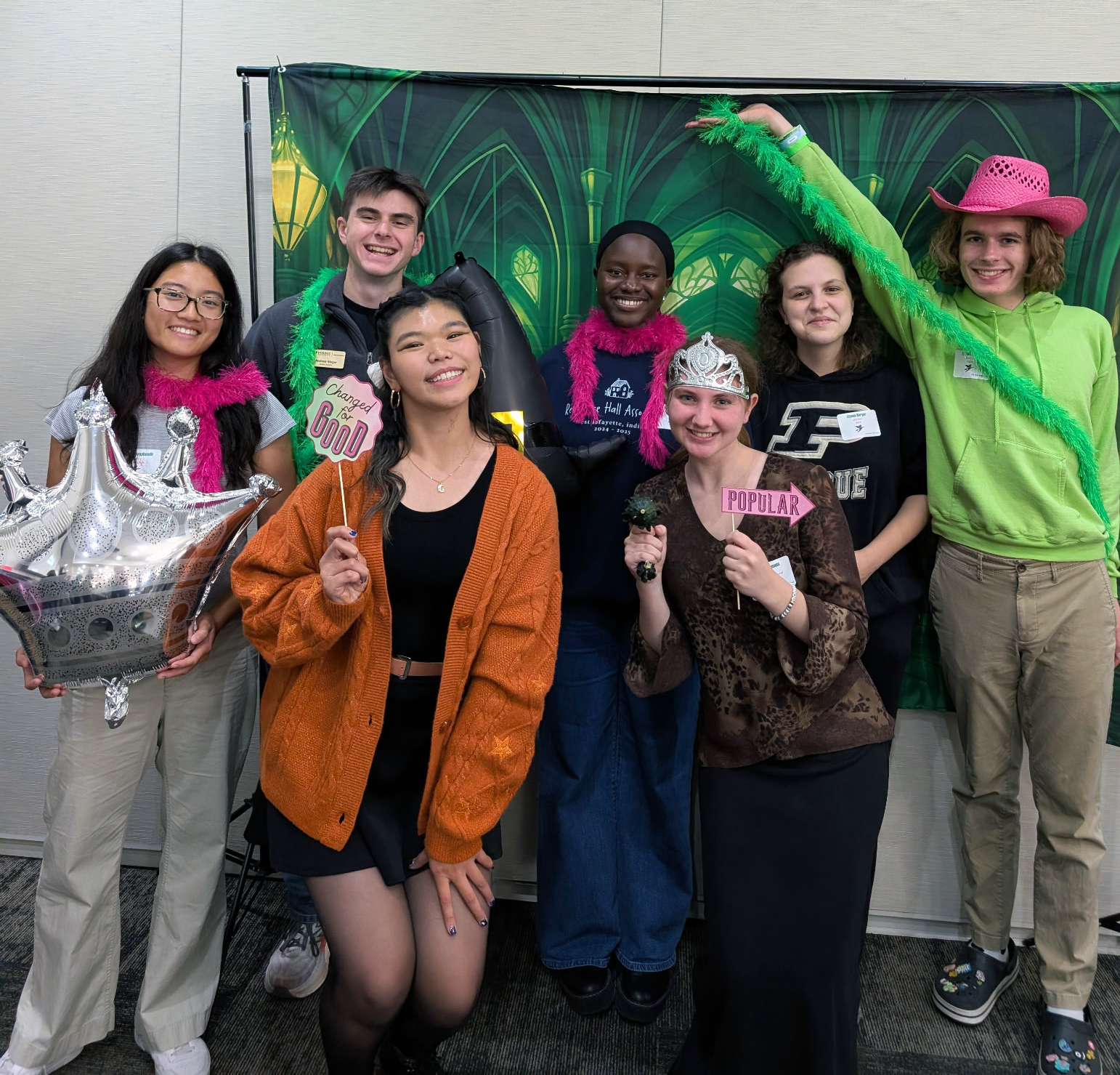 Students pose for a photo at the Jay Severson retreat